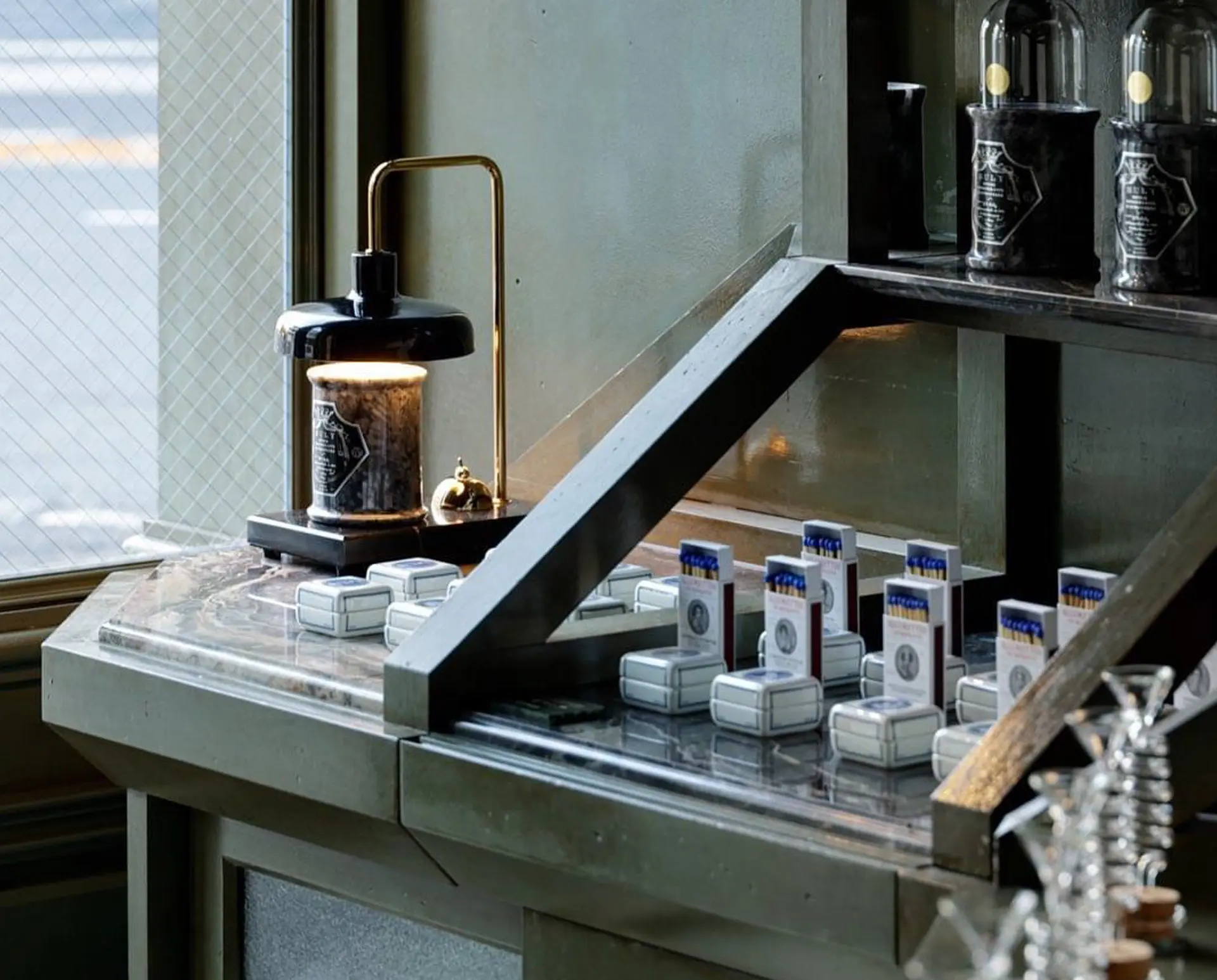 Officine Universelle Buly 4